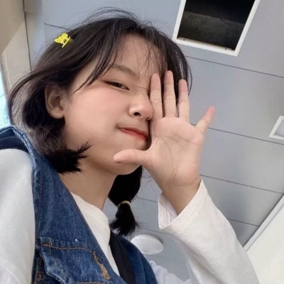 云南伴游女生柴悠然的资料