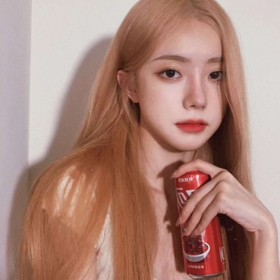 云南伴游女生林晓梦的资料