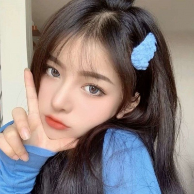 私人伴游带客户畅游海洋馆