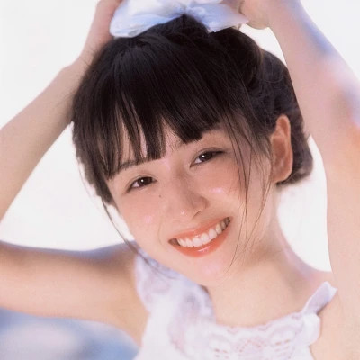 伴游女生章文依的资料