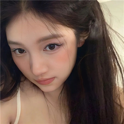 云南伴游女生沈青瓷的资料