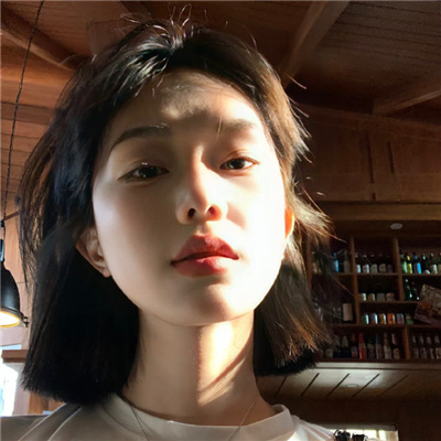 云南伴游女生杨苏怡的资料