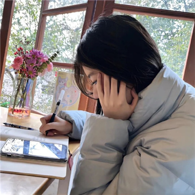 云南伴游女生江墨染的资料