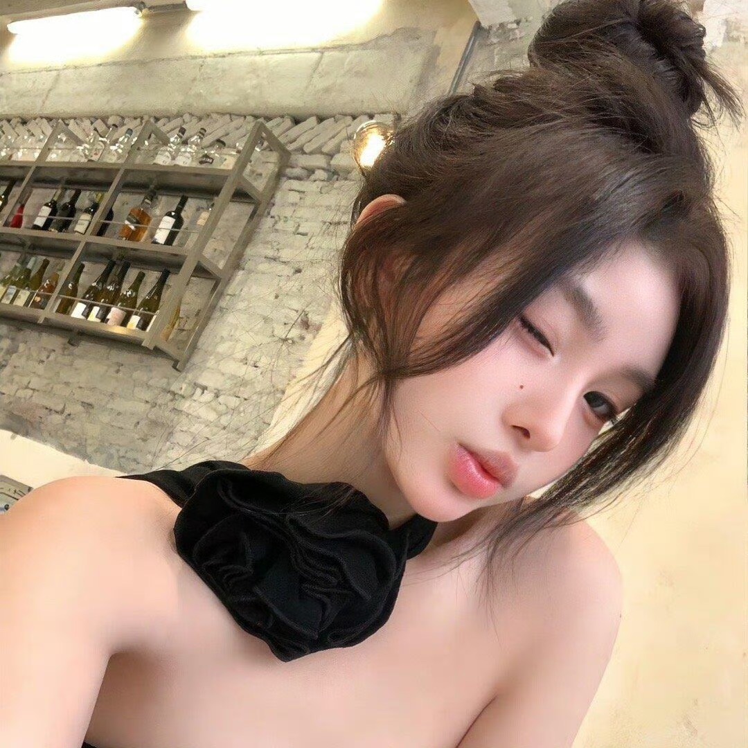 云南轻奢伴游名媛陆瑾萱的资料