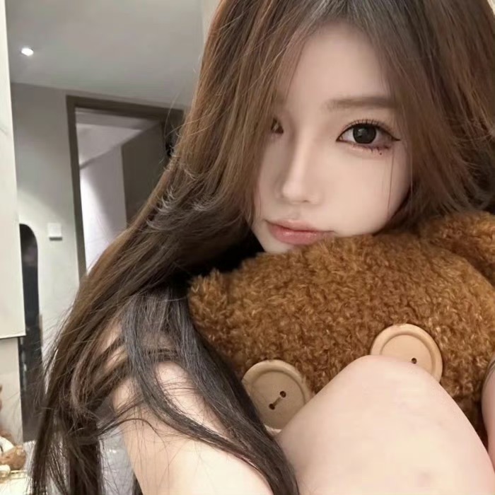 云南伴游女生小柠的资料