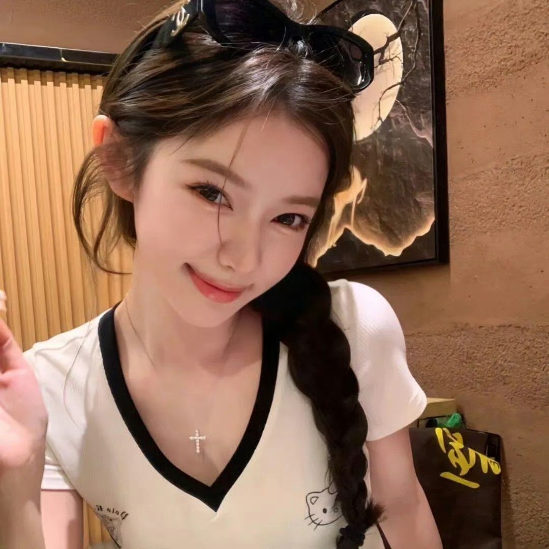 云南伴游女生鹿晚晴的资料