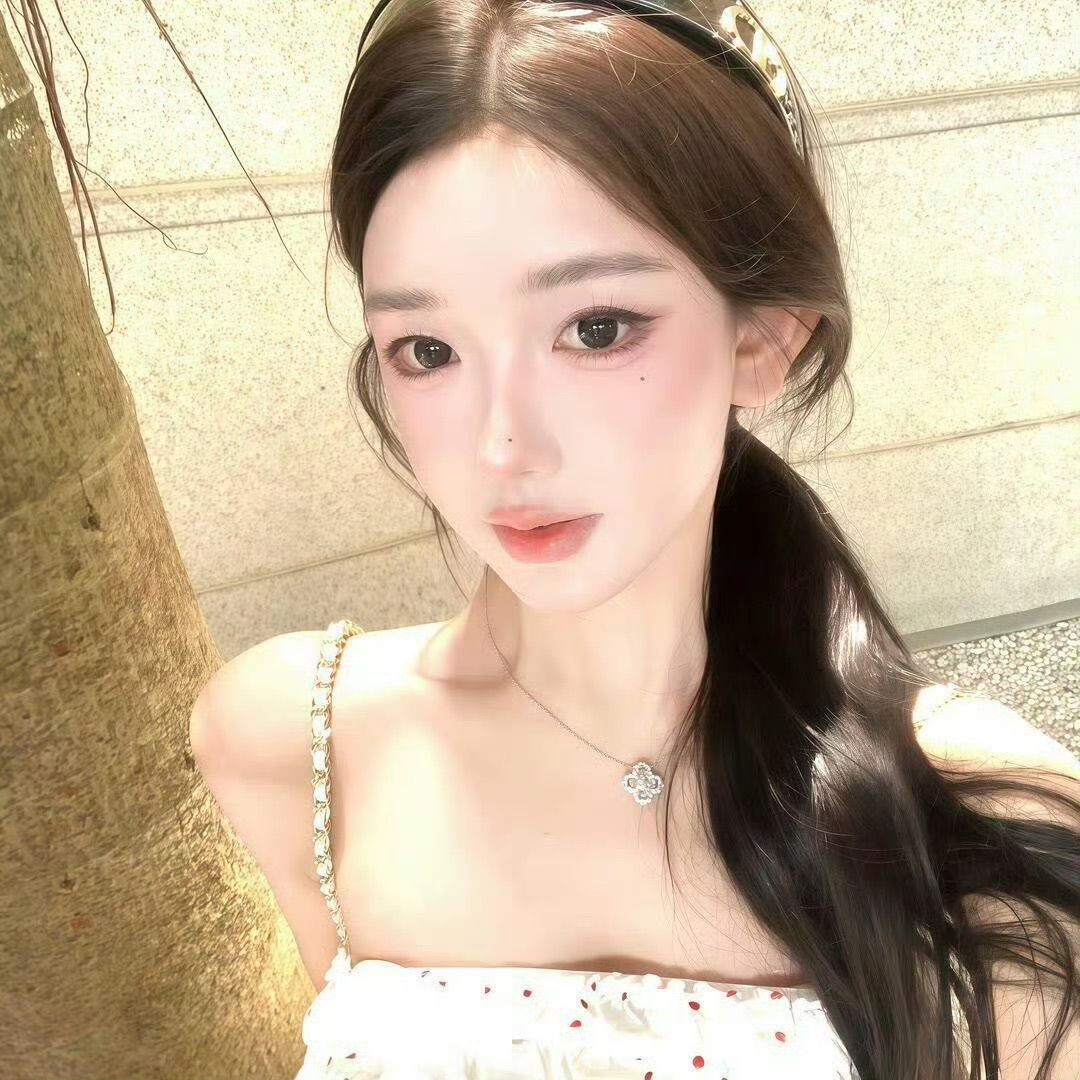 云南伴游女生林琳的资料