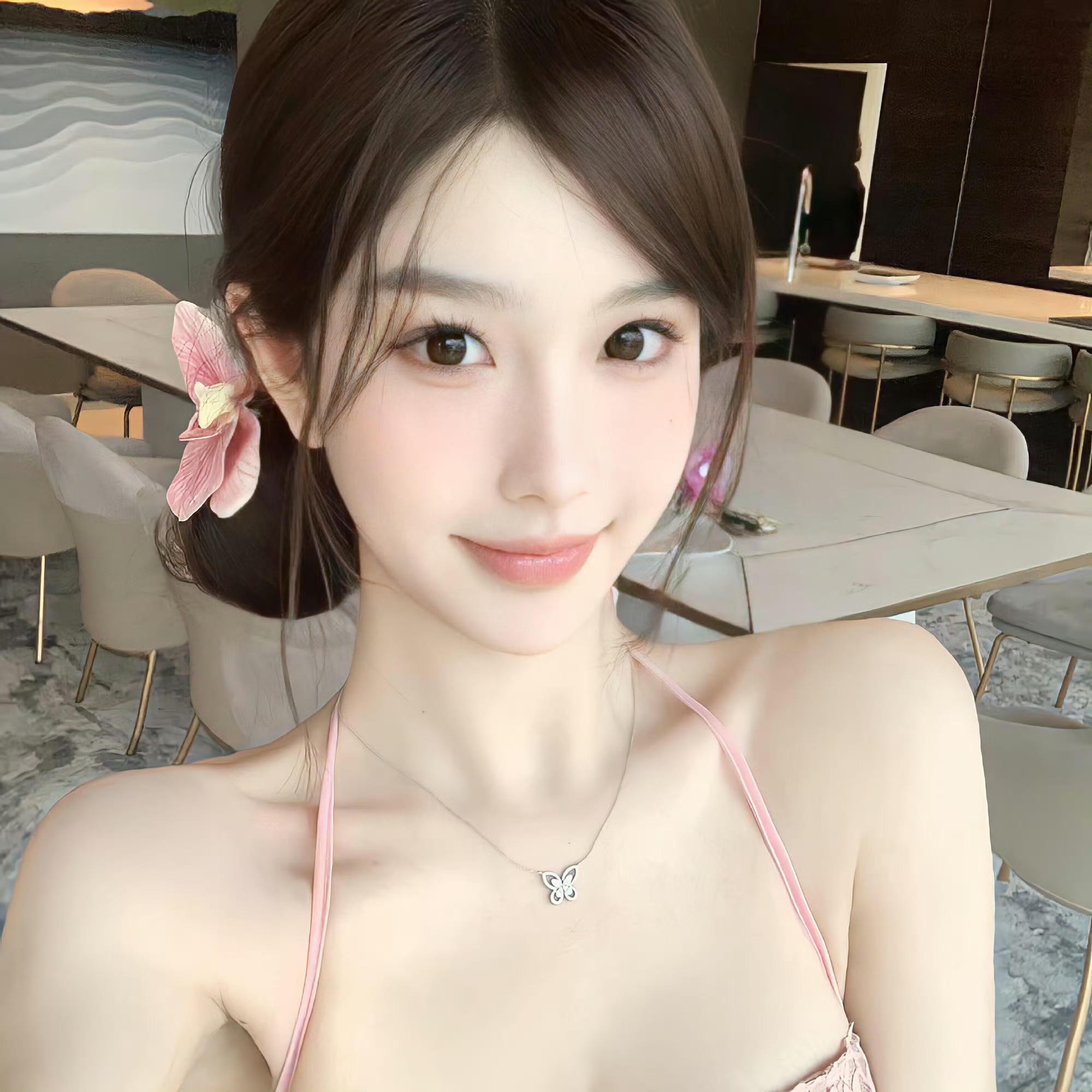 云南伴游女生苏雨的资料