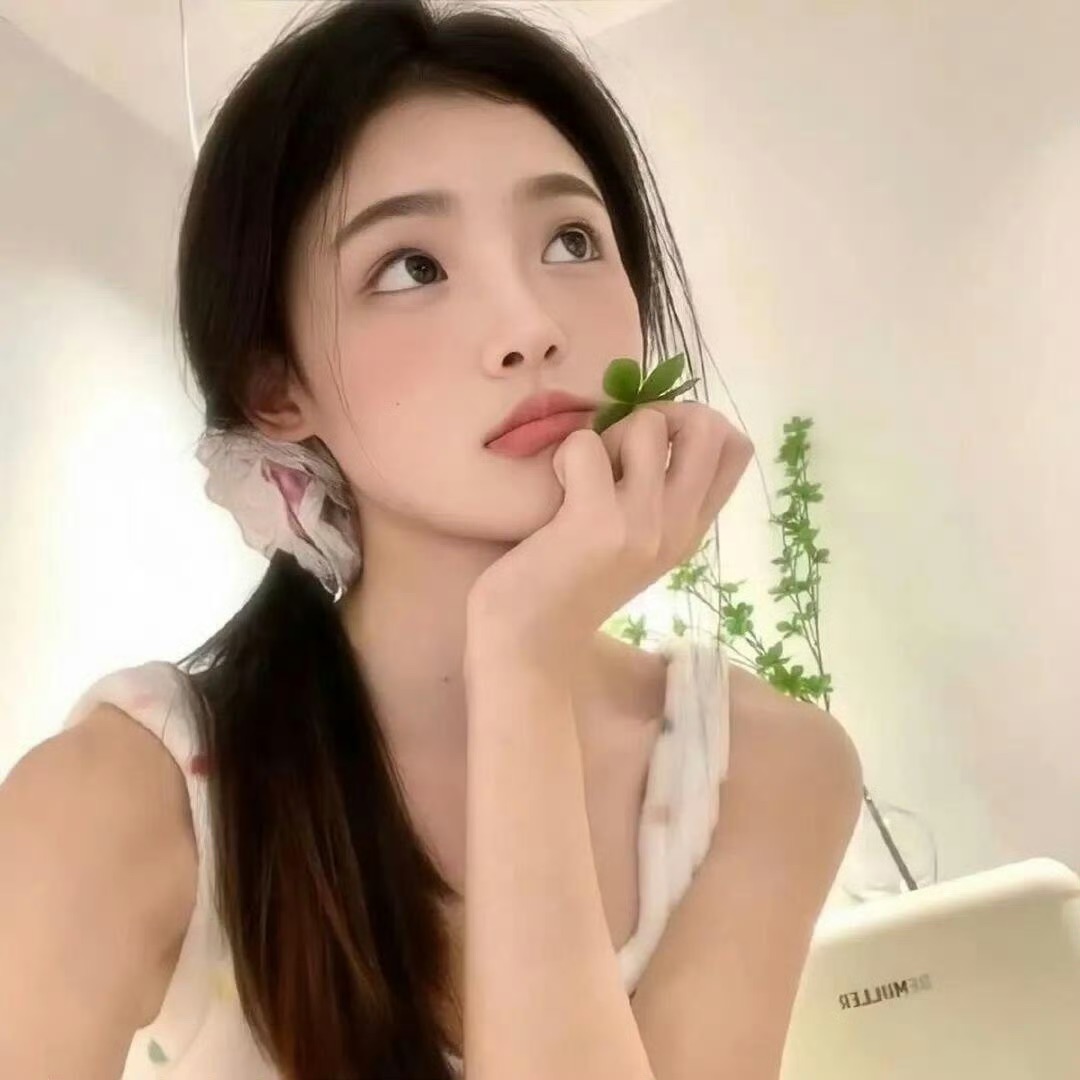 云南伴游女生季娴书的资料