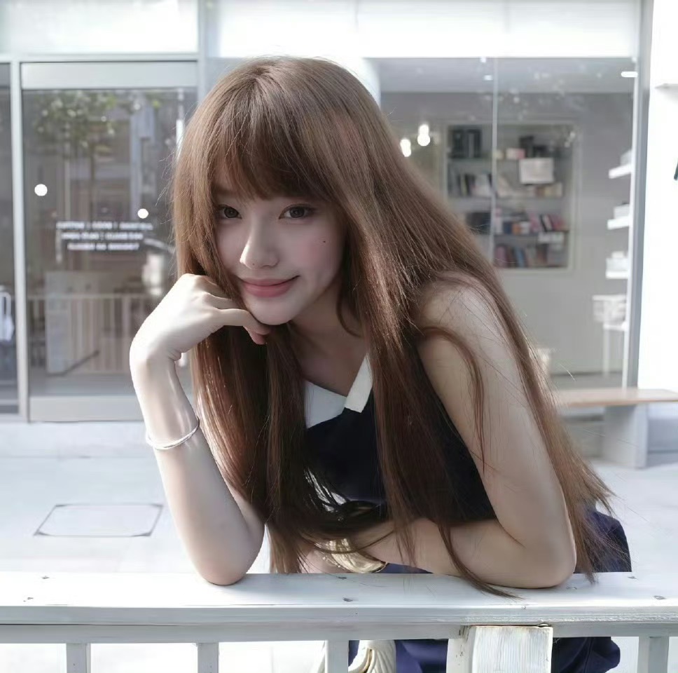 云南伴游女生刘诗涵的资料