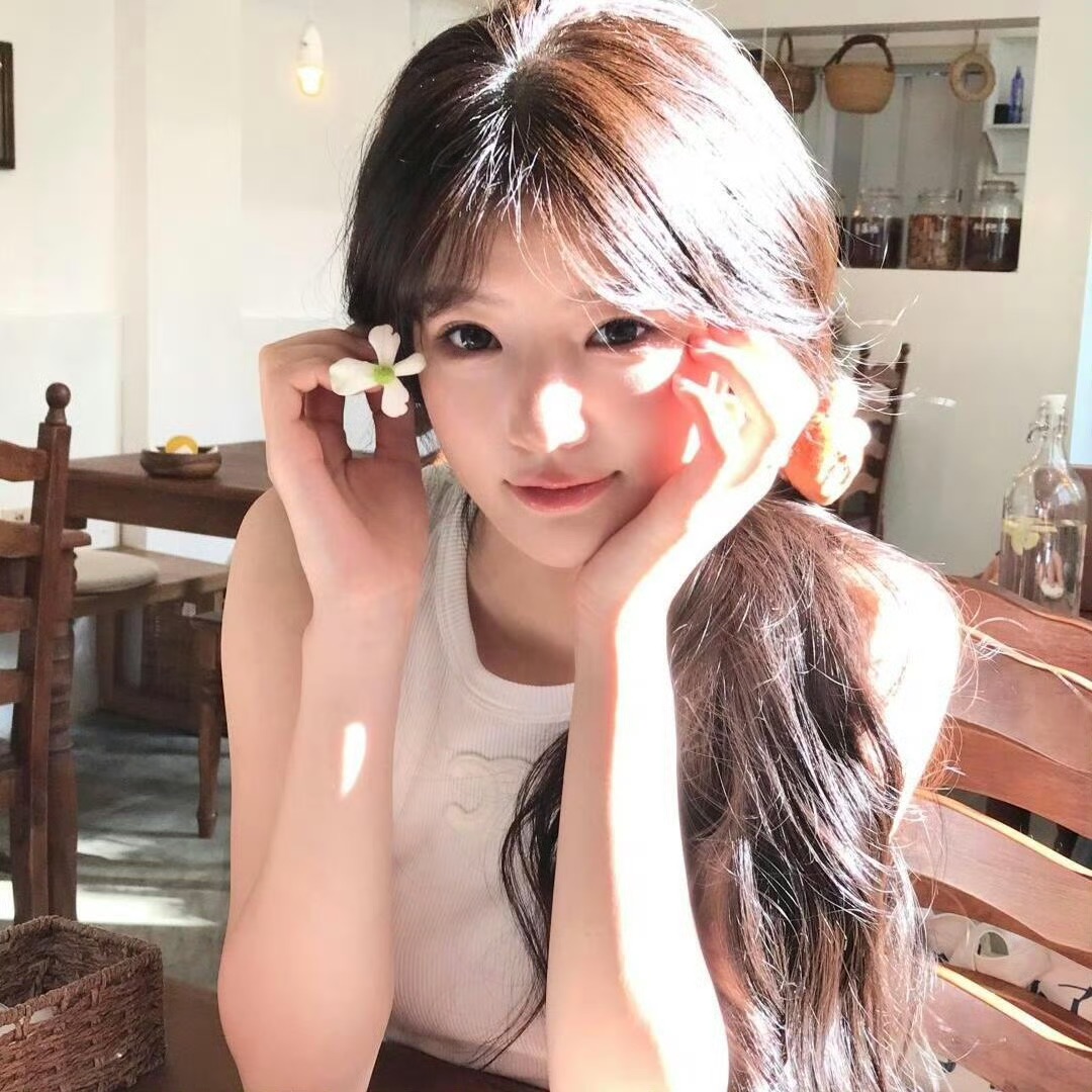 云南伴游女生​张小雨的资料