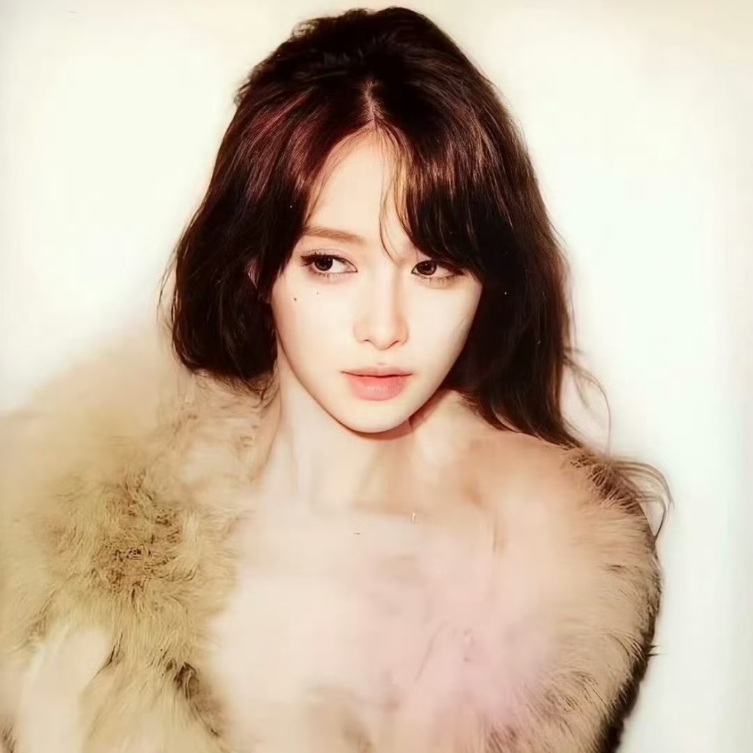 云南伴游女生陈雅因的资料