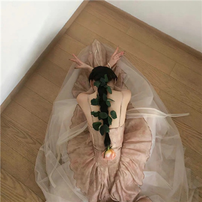 云南​伴游女生达寄云