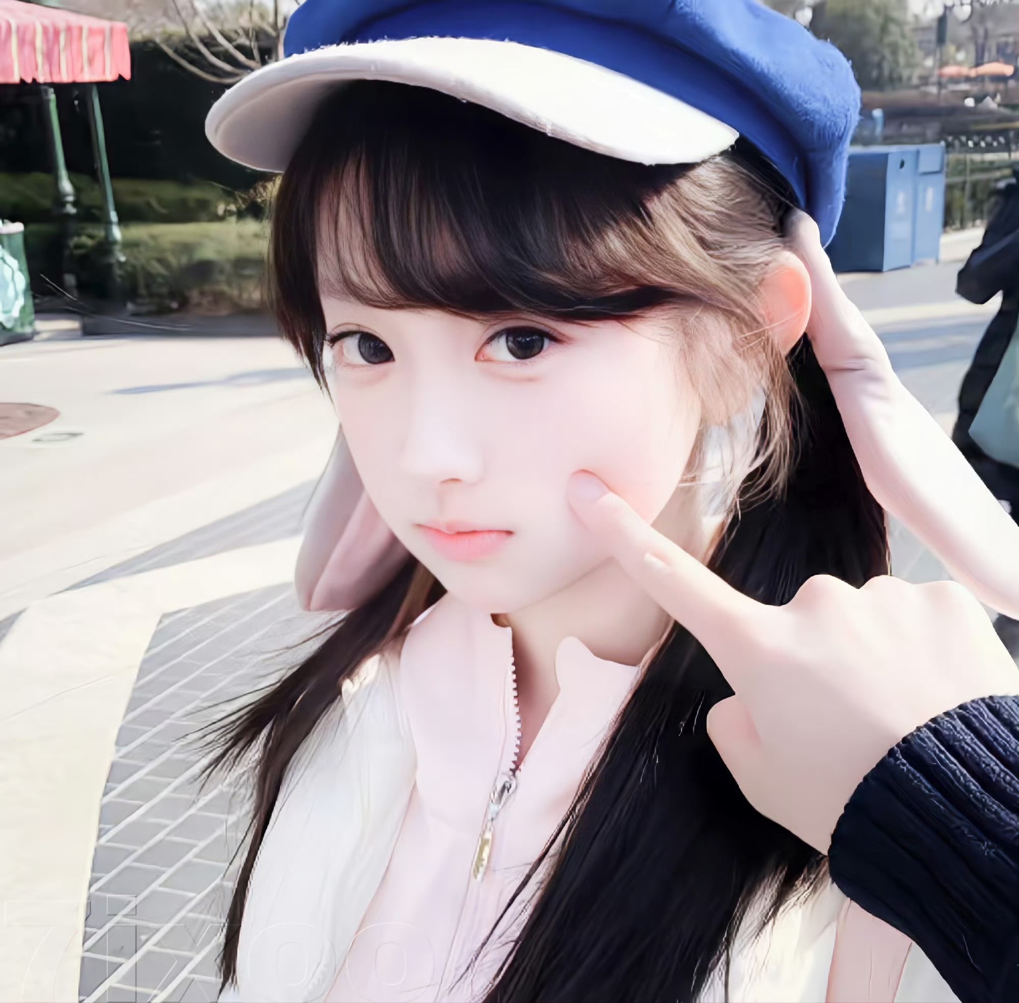 云南伴游女生 | Dora的资料