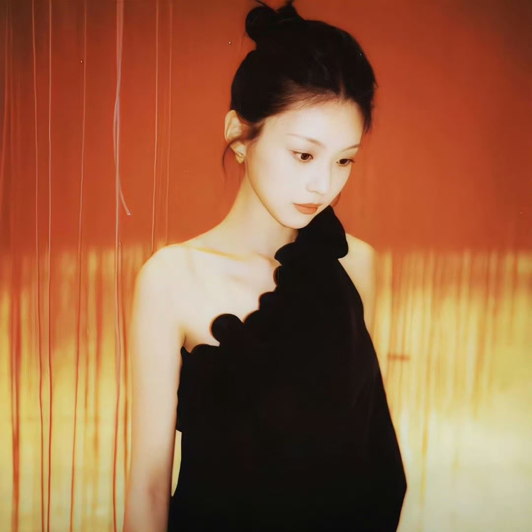 云南网红伴游女生 | Rylan的资料