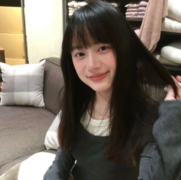 云南伴游女生 | 满文茵的资料