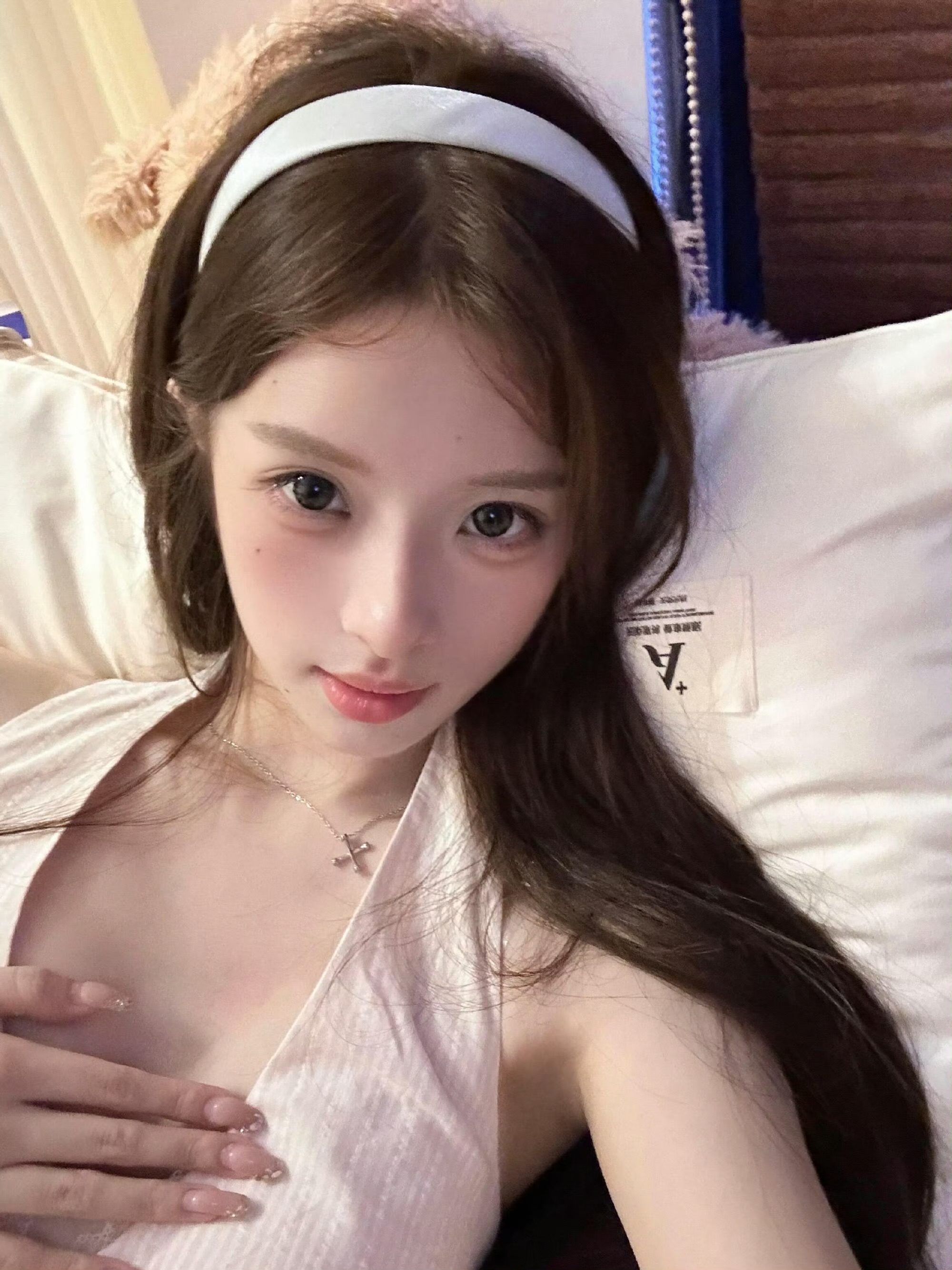 云南私人伴游女生周玥希的资料