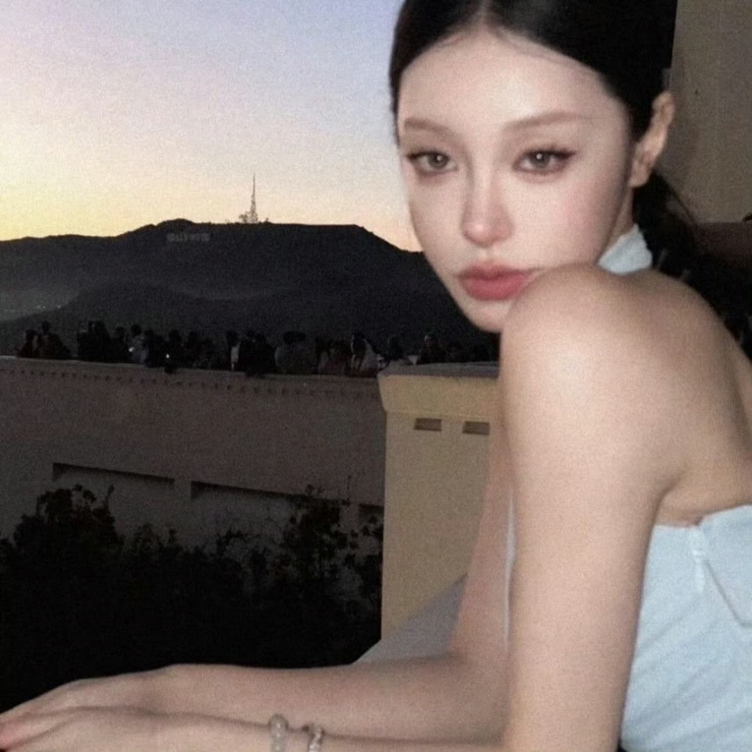 云南伴游女生周宛菡的资料