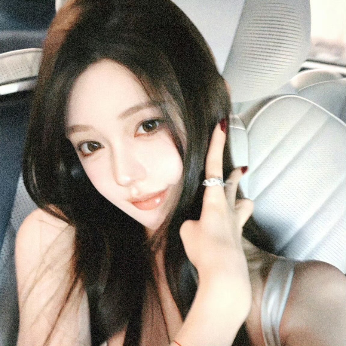 云南伴游女生倪端雅的资料