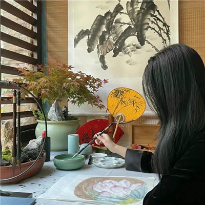 云南伴游女生茅紫杉的资料