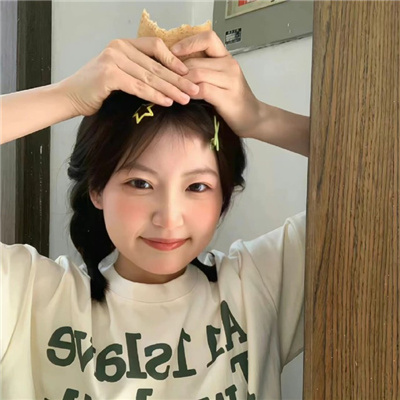 云南伴游女生徐含之的资料