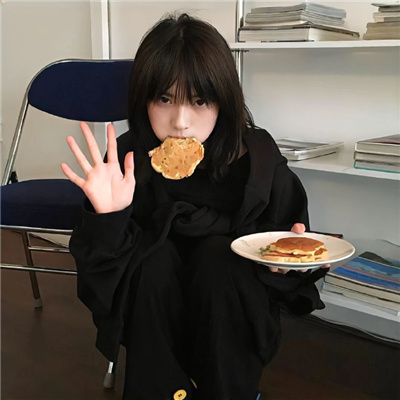 云南伴游女生于梅风的资料