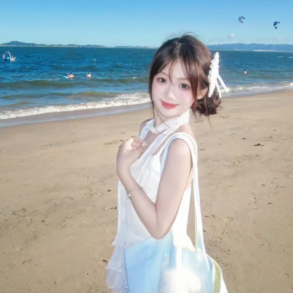 云南伴游女生周尔竹的资料