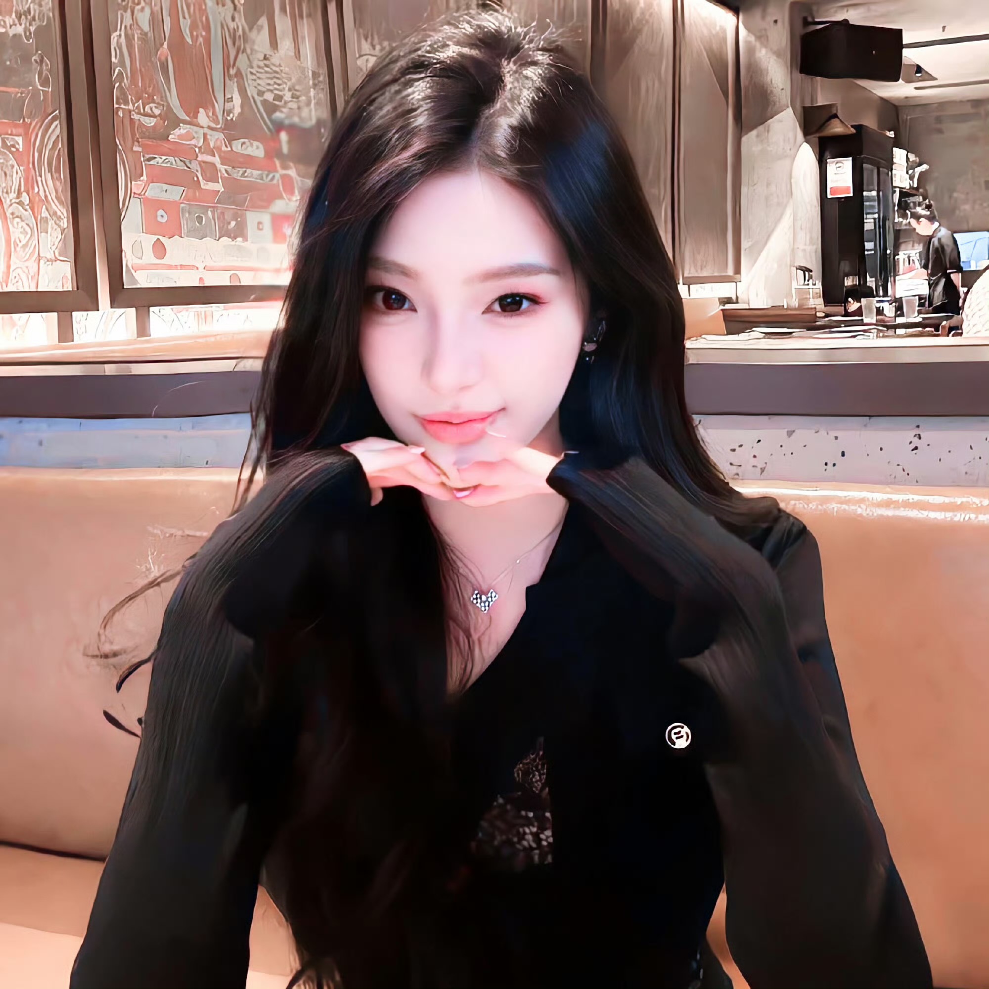 云南伴游女生沈墨余的资料