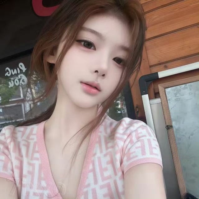 云南伴游女生谭琳的资料