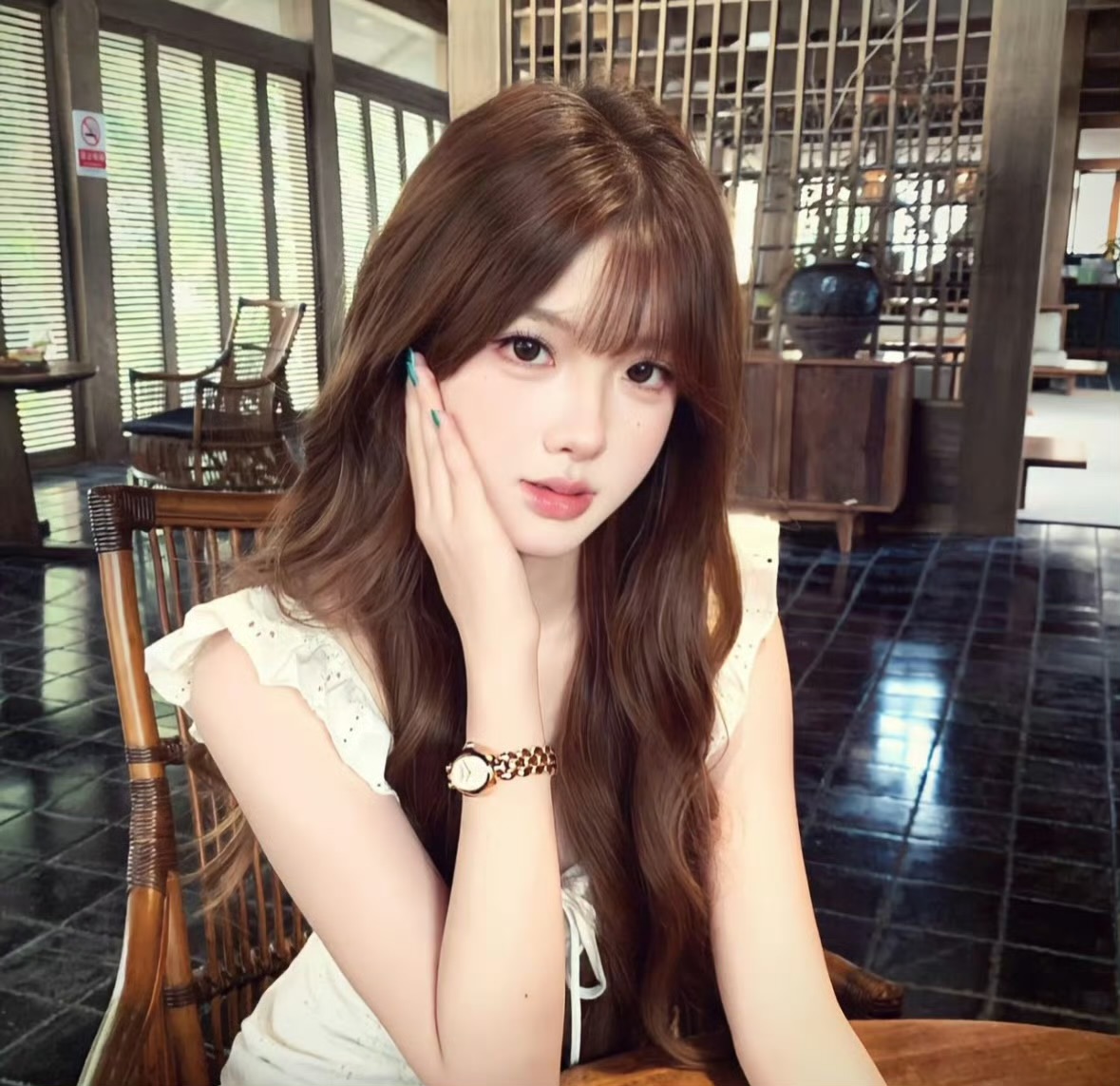 云南伴游女生毕青夏的资料