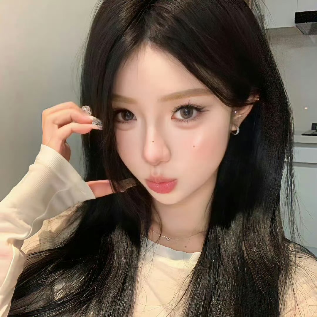 云南伴游女生督忆彤的资料