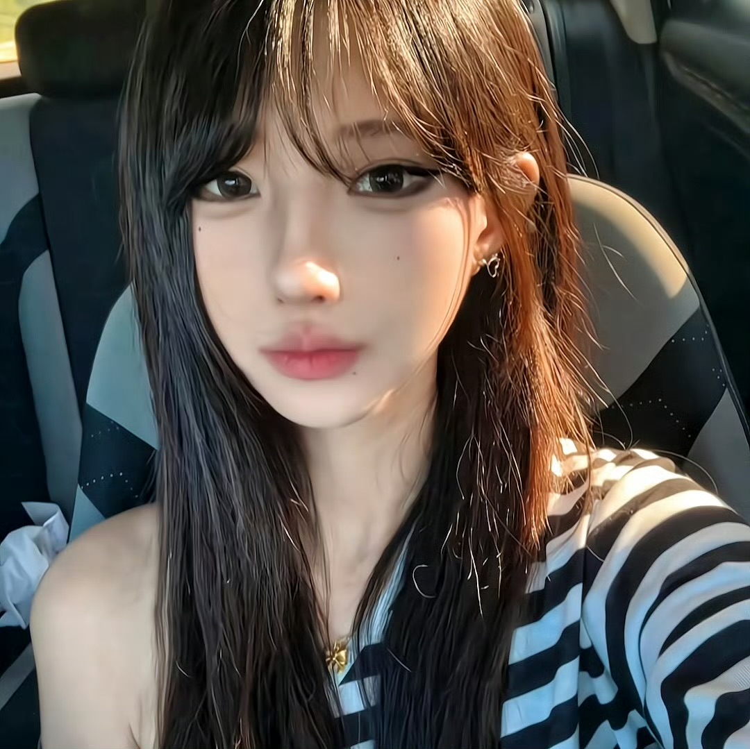 云南伴游女生张真荷的资料