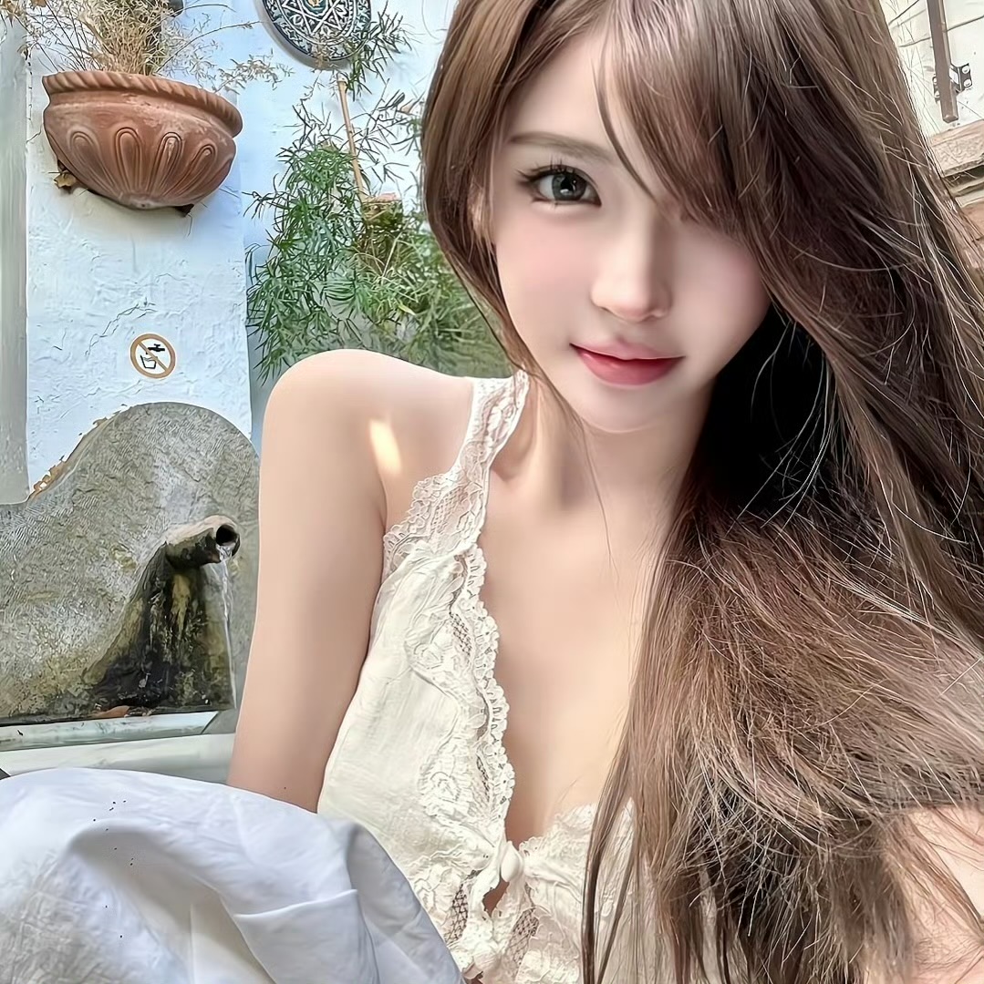 云南伴游女生诺诺的资料