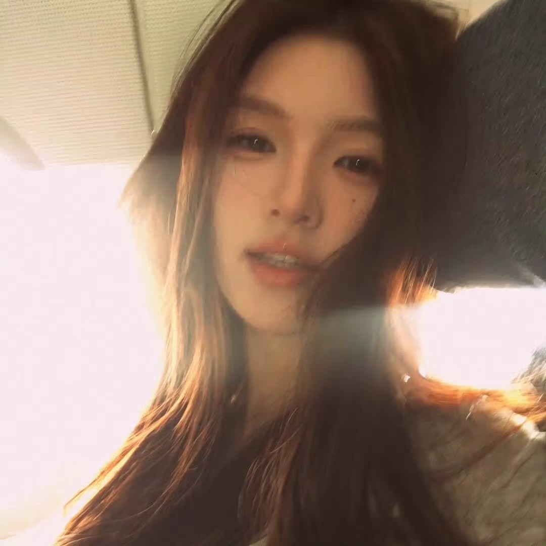 云南伴游女生萧曼的资料