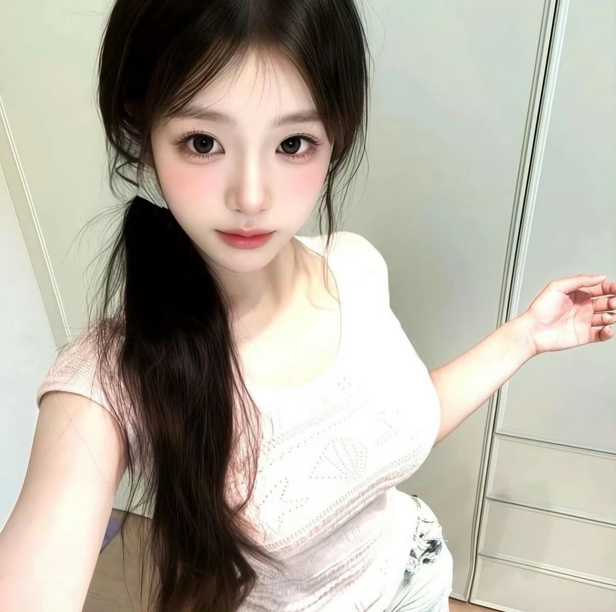 伴游女生肖雅萱的资料