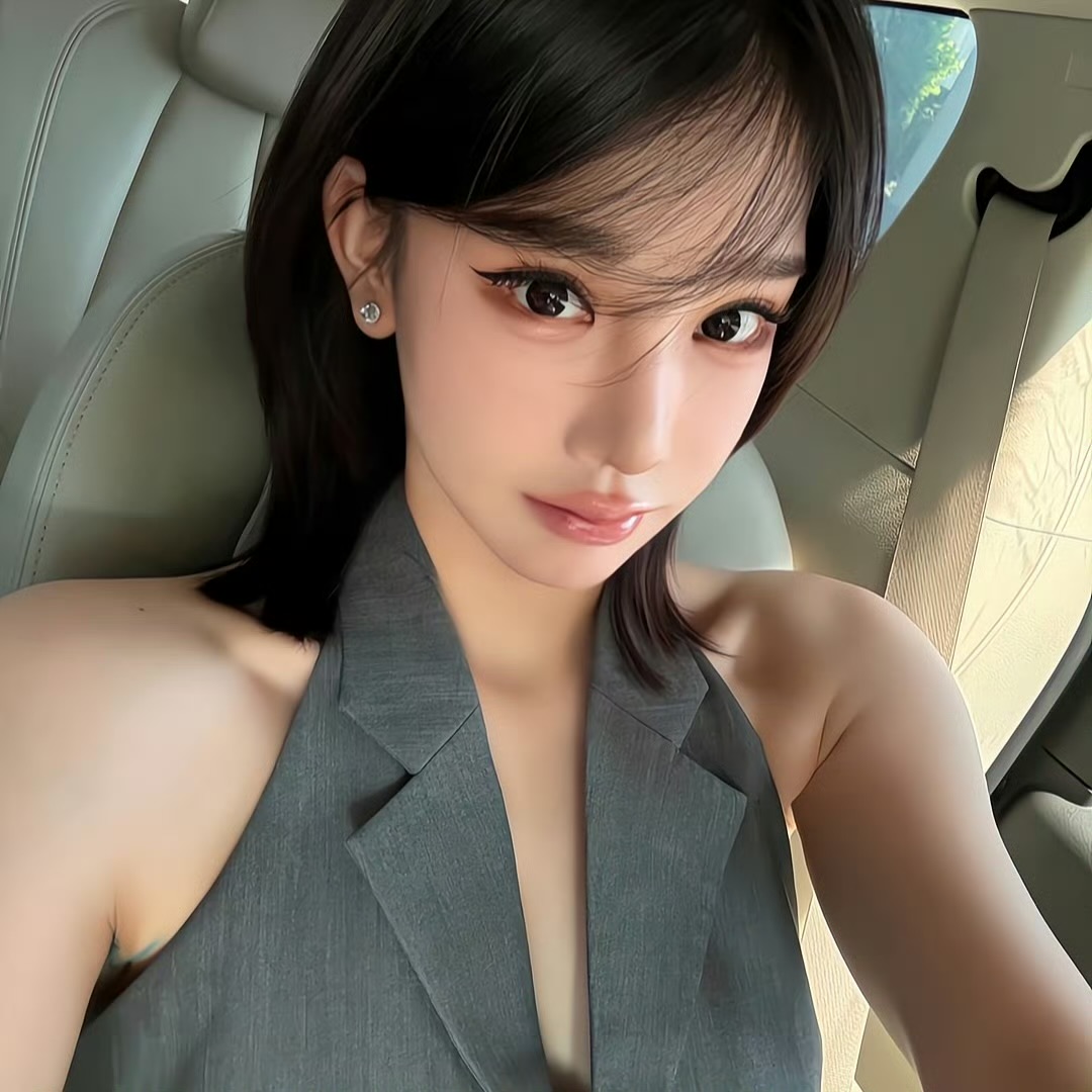 云南私人伴游女生林悦儿的资料