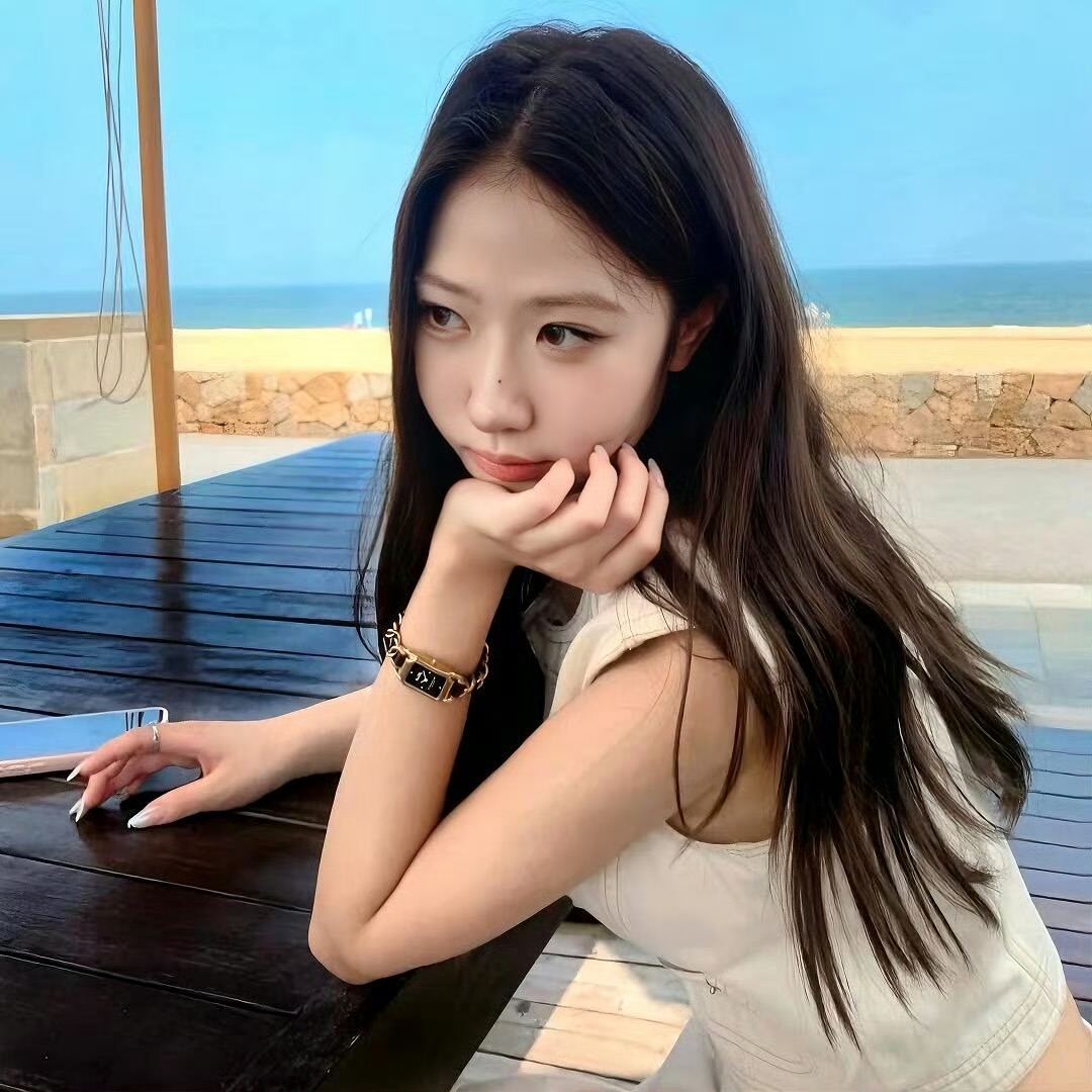 云南伴游女生白美怡的资料