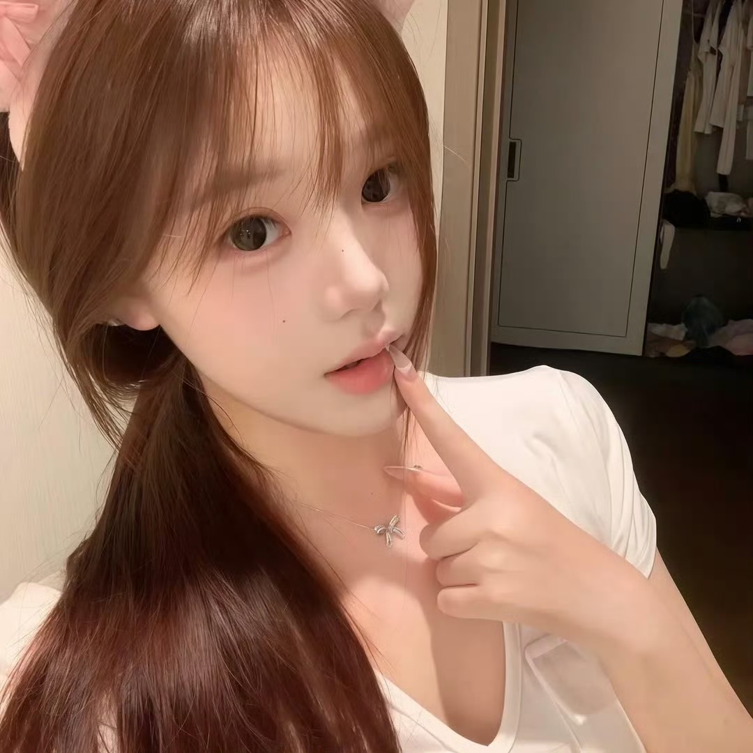 云南伴游女生Lesley Bertha的资料