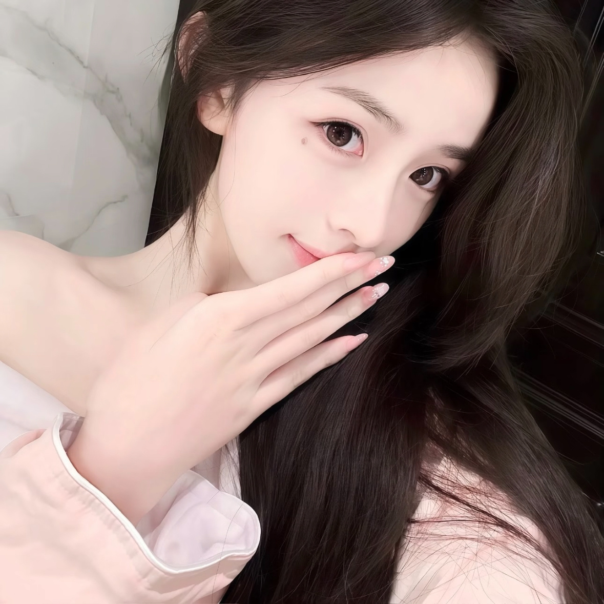 云南伴游女生仁青措姆的资料