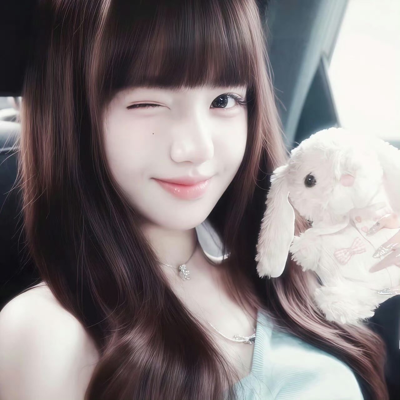 云南伴游女生砚奚的资料