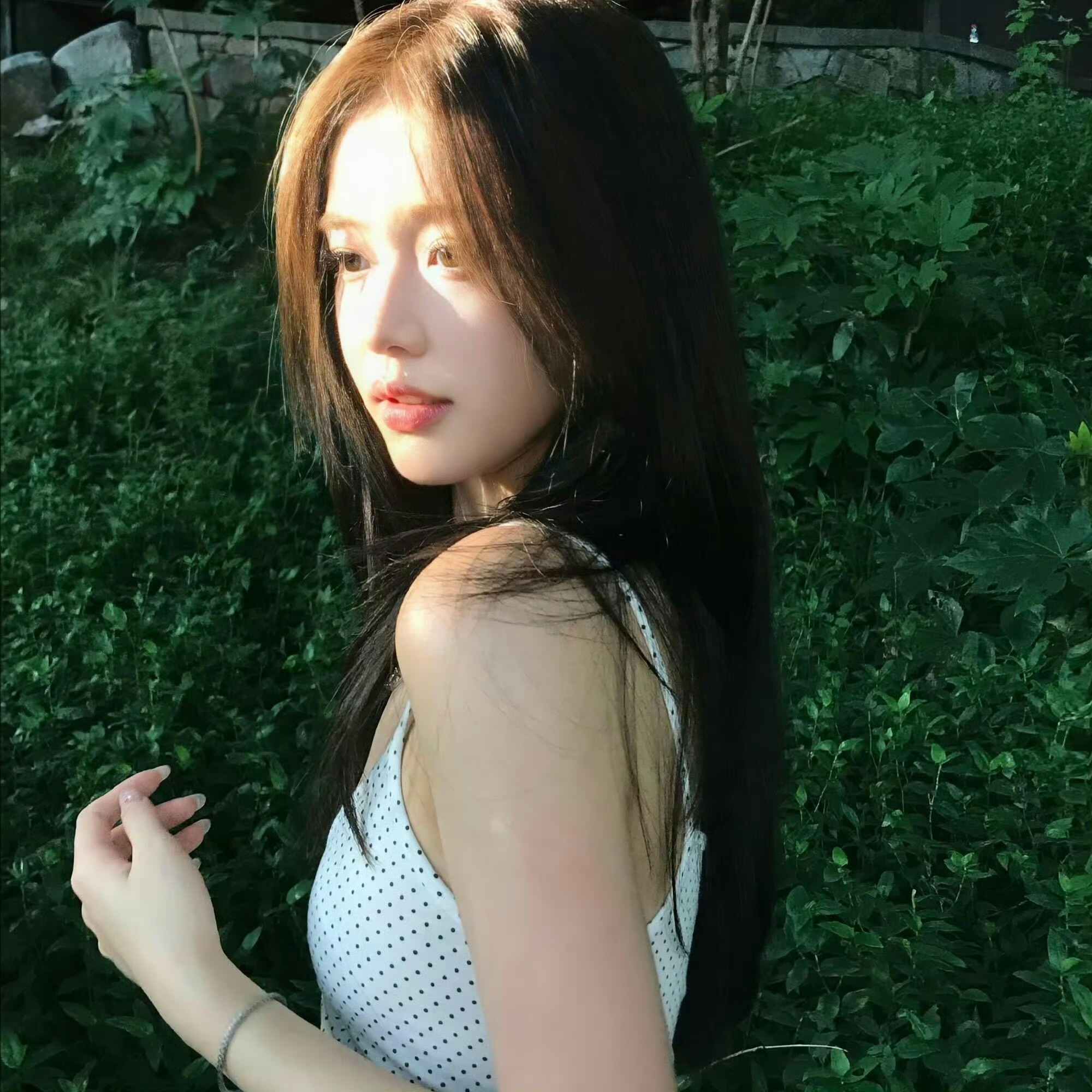 云南伴游女生东方霁月的资料