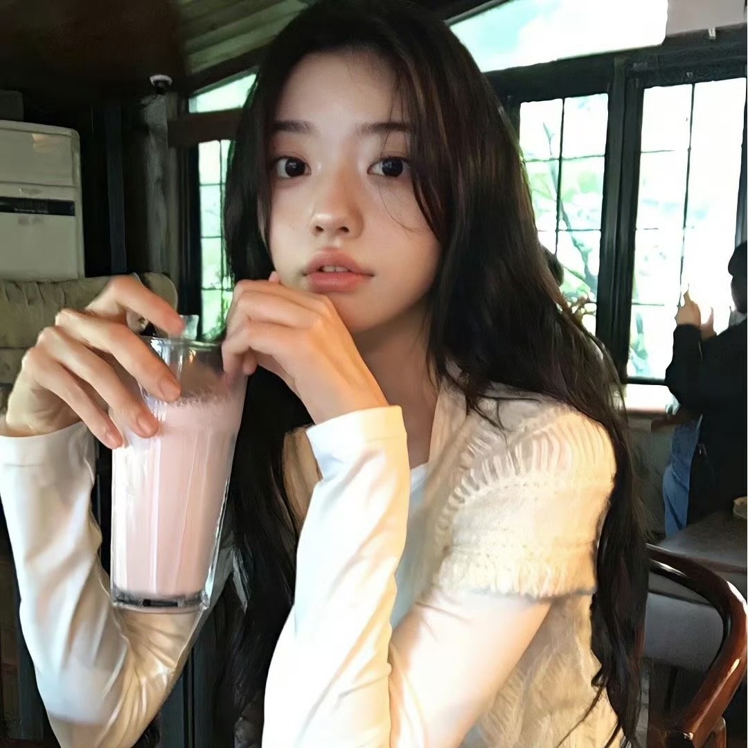 云南伴游女生王美娜的资料