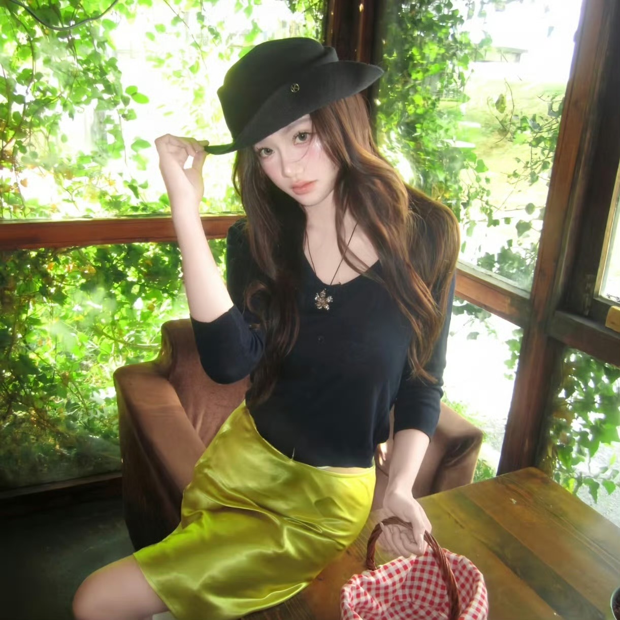 云南伴游女生冉晓晨的资料