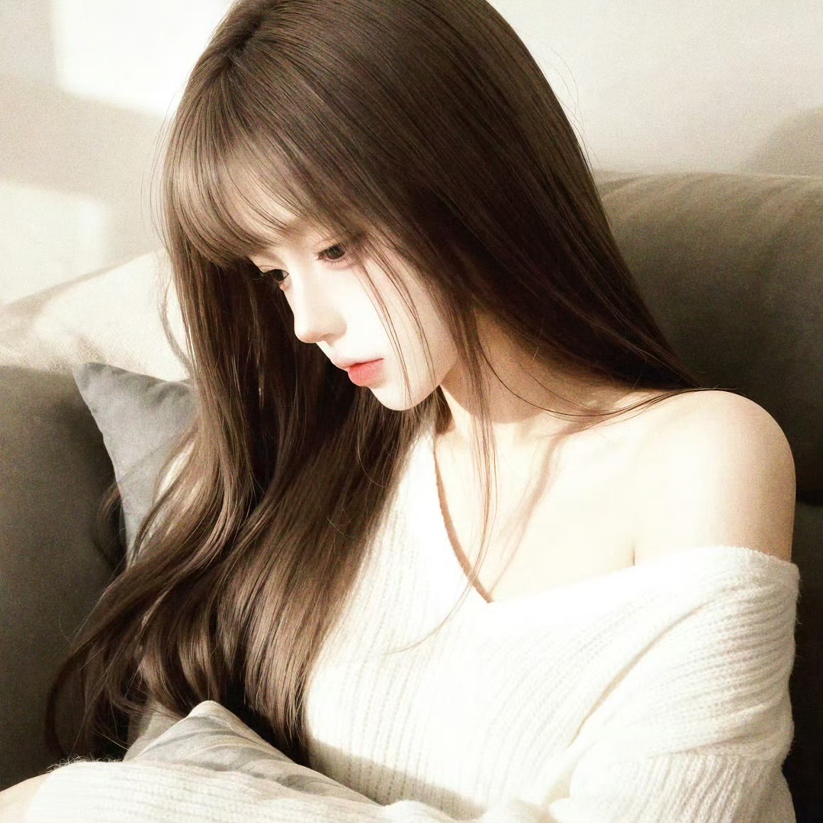 伴游女生唐溯心的资料