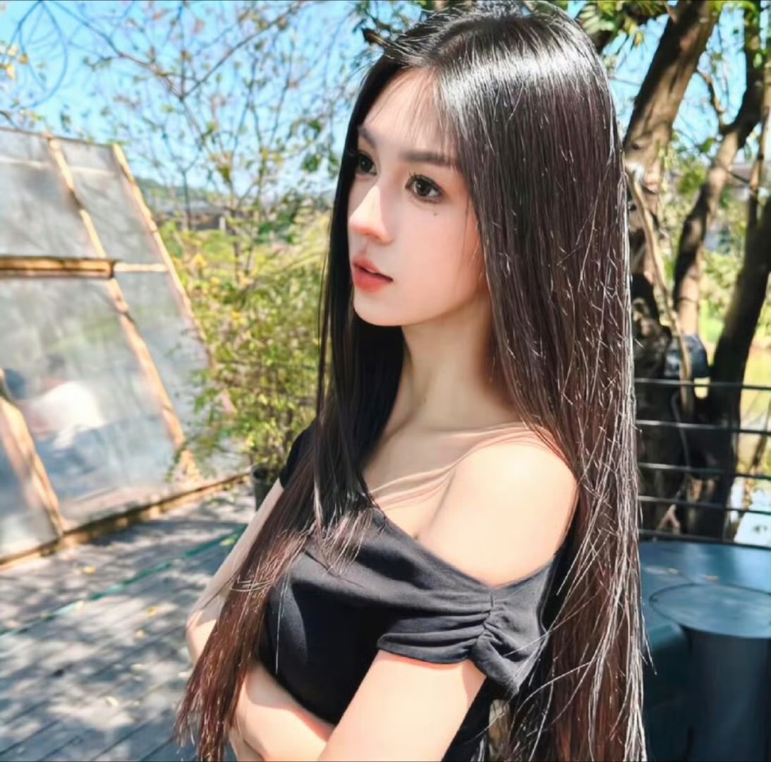 云南伴游女生苏曼青的资料