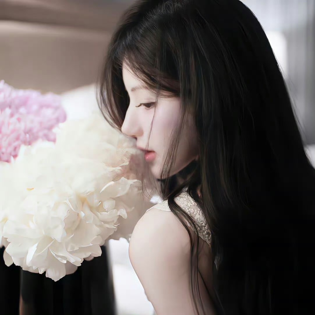 云南伴游女生陈熏妍的资料