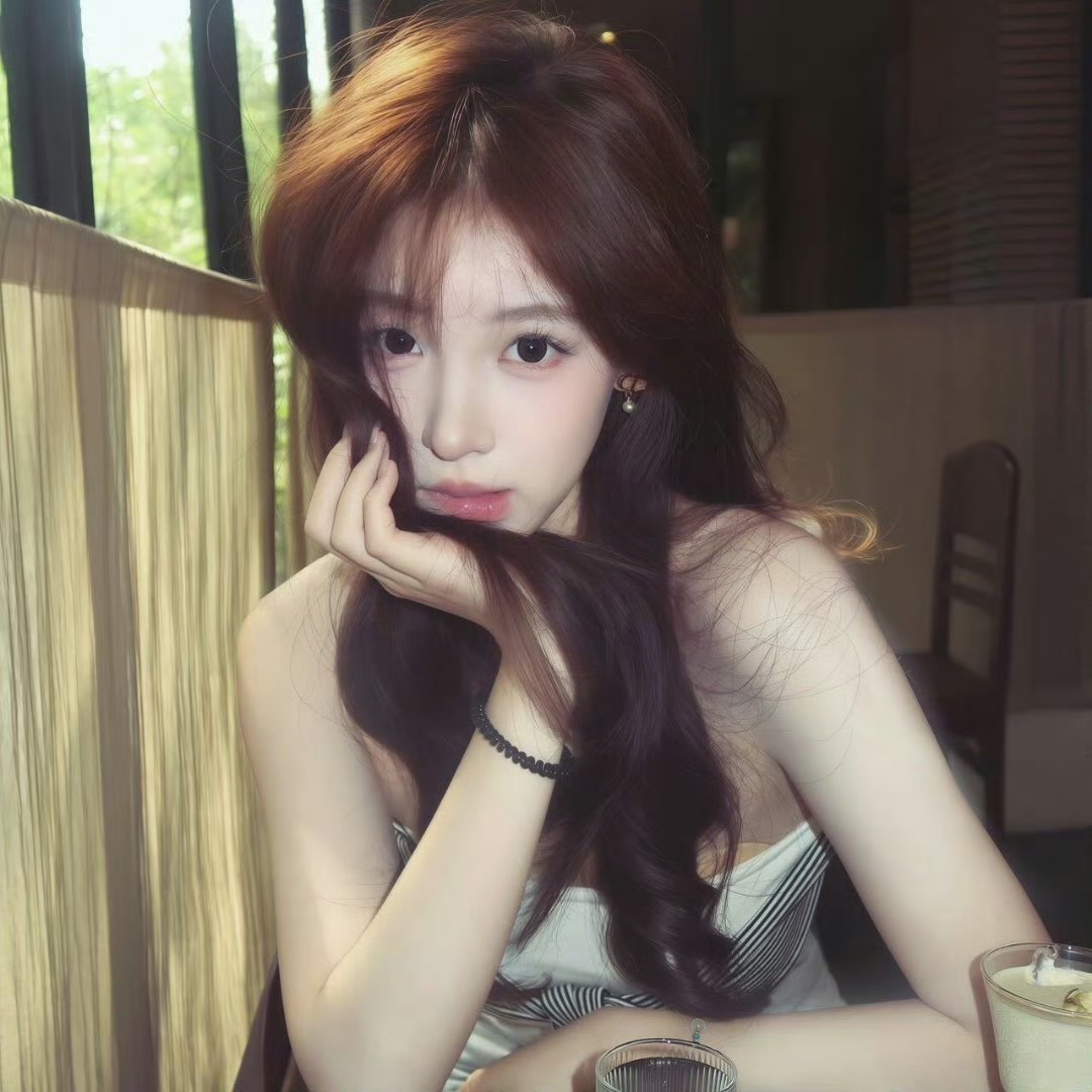 云南伴游女生宴宁的资料