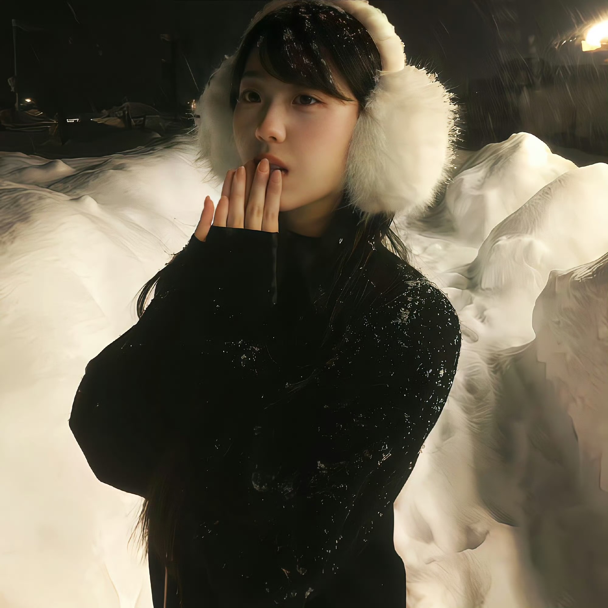  伴游女生郑暖暖的资料