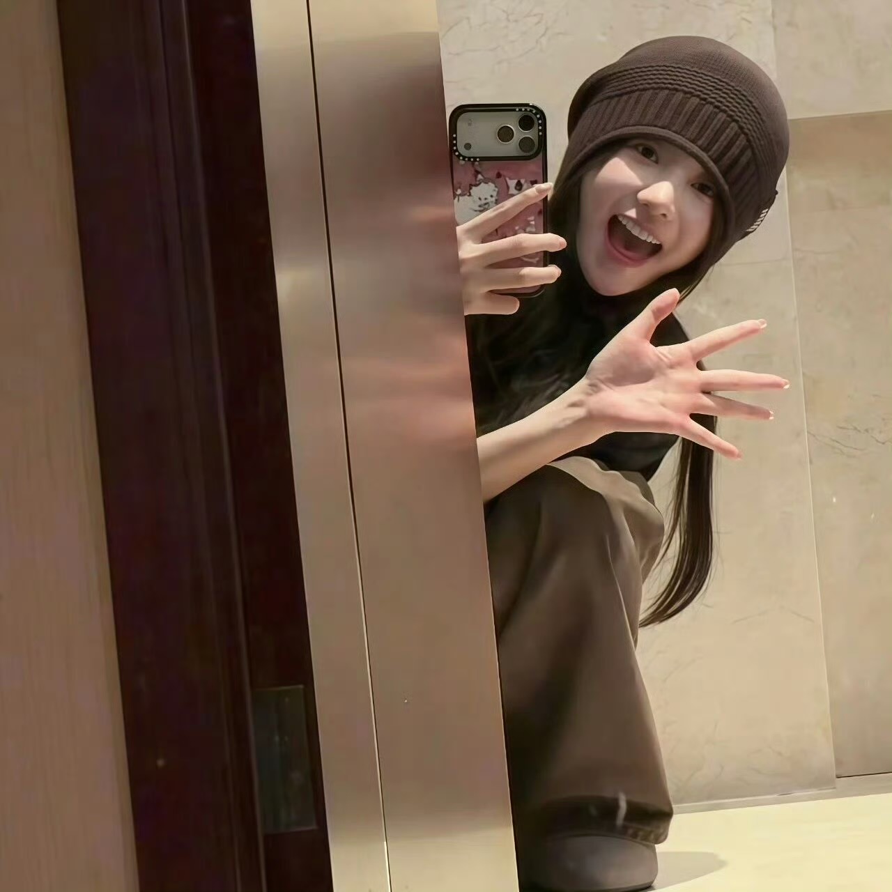 云南伴游女生周雨寻的资料