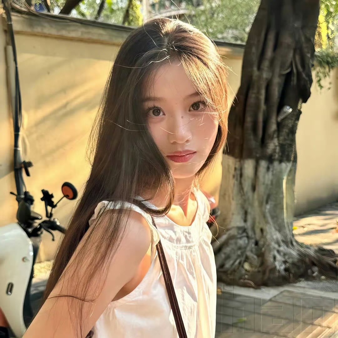 伴游女生沈书瑶的资料